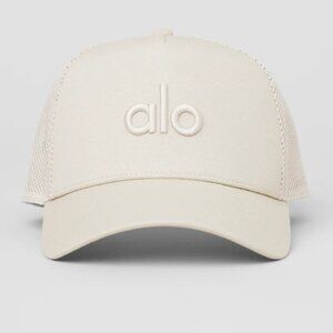 NWT ALO District Trucker Hat Women's Cap Beige